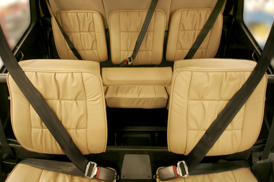 heliweb.ca robinson R-66 pictures and videos